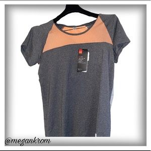 💥brand new under armor tee shirt